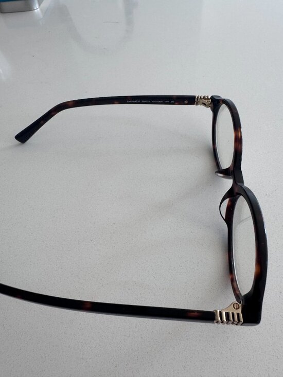 Miu Miu Regard sunglasses